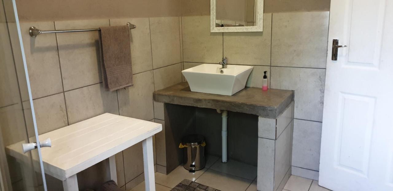 Вилла Numbi Hills Self-Catering Хейзивью Экстерьер фото